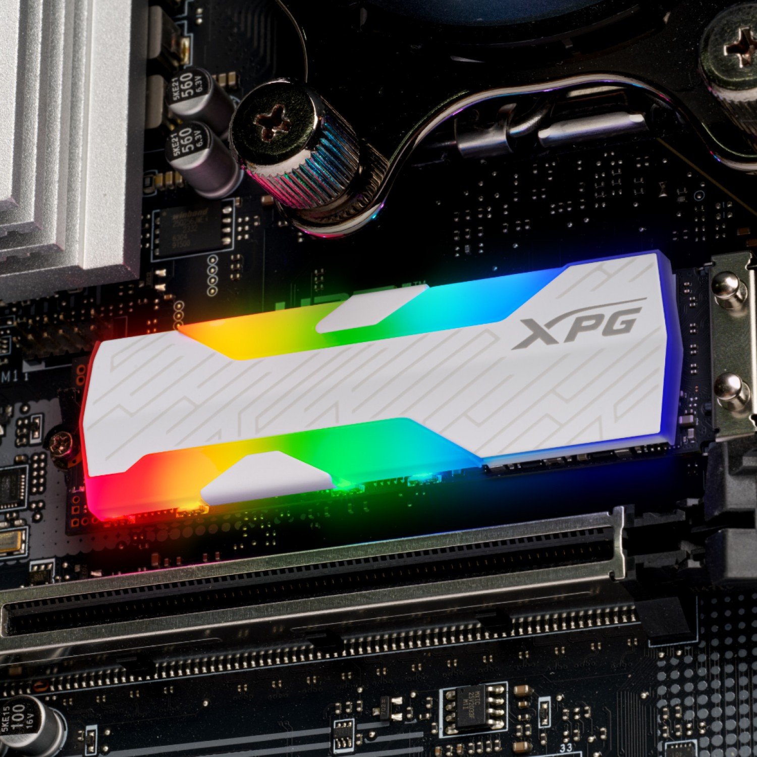 Disco Ssd M.2 500Gb Adata Xpg Spectrix S65G Rgb Nvme 4X4 - Imagen 2